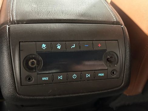 Used 2015 Chevrolet Traverse LTZ w/ LPO, 'HIT The Road' Package AWD/4WD image 28