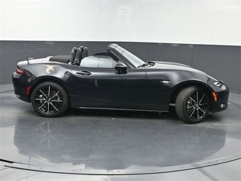 Certified 2024 MAZDA MX-5 Miata Grand Touring image 2
