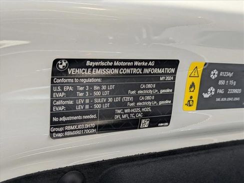 Used 2024 BMW X5 xDrive50e w/ M Sport Package image 25