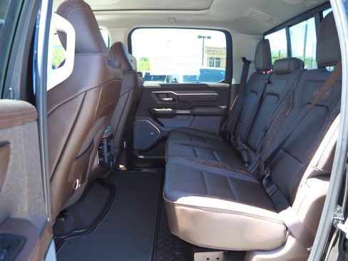 New 2025 RAM 1500 Limited image 15