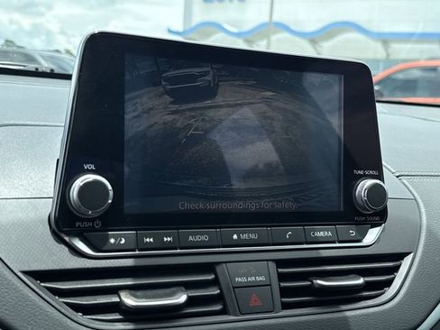 Used 2021 Nissan Altima 2.5 SV w/ SV Premium Package FWD image 28