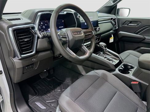 New 2026 GMC Canyon Elevation w/ Convenience Package image 9