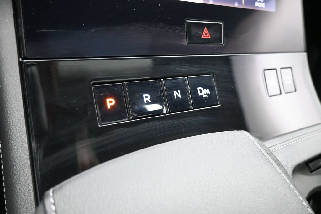 Used 2025 INFINITI QX80 Sensory w/ Exterior Package AWD/4WD image 22