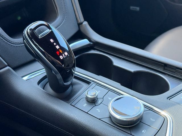 Used 2022 Cadillac XT6 Premium Luxury w/ Technology Package FWD image 19