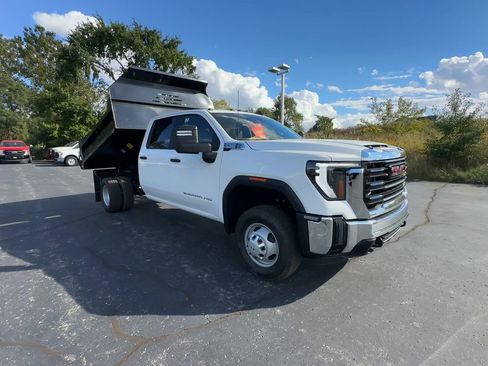 New 2025 GMC Sierra 3500 Pro w/ Convenience Package image 2