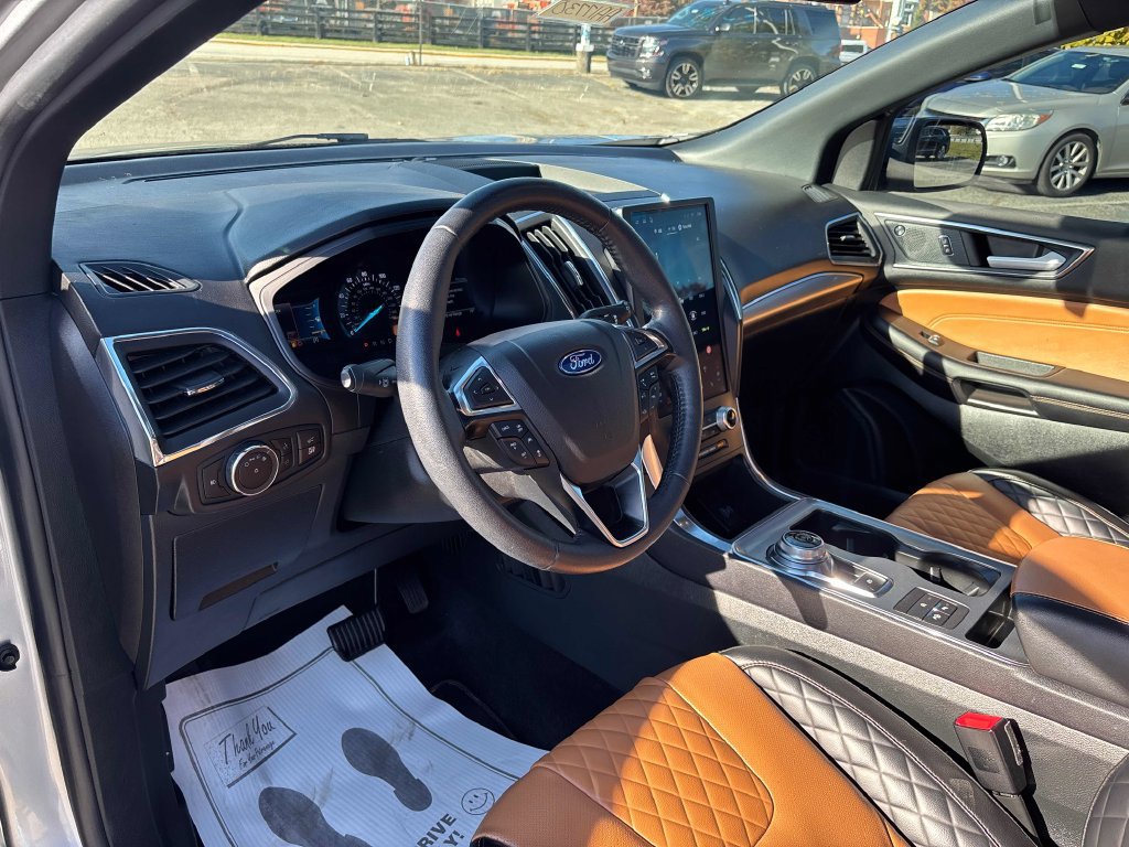 Used 2024 Ford Edge Titanium w/ Titanium Elite Package AWD/4WD image 11