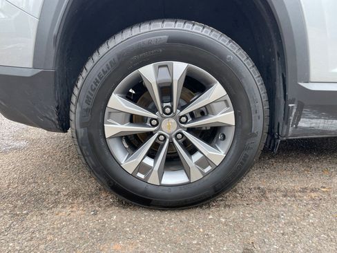 Used 2025 Chevrolet Equinox LT image 29