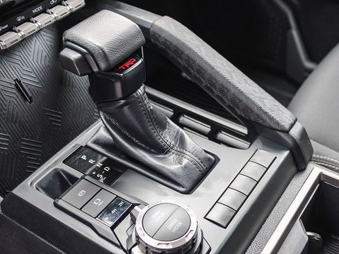 Used 2024 Toyota Tacoma TRD Sport image 20