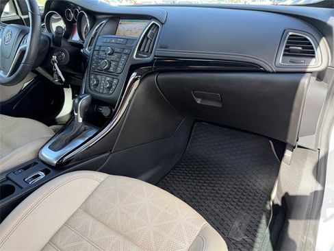 Used 2017 Buick Cascada Premium image 10