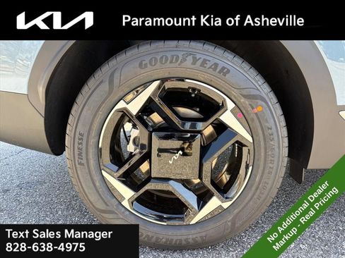 New 2026 Kia Sportage EX image 30