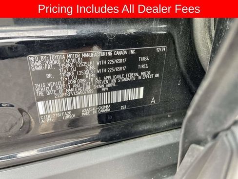 Used 2025 Toyota RAV4 XLE AWD/4WD image 35