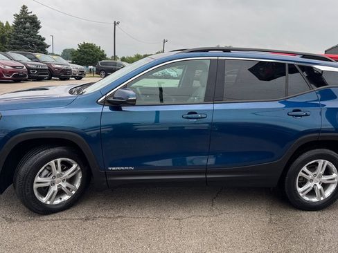 Used 2019 GMC Terrain SLE w/ Driver Convenience Package FWD image 5