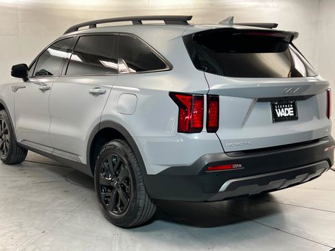 Used 2023 Kia Sorento S AWD/4WD image 3