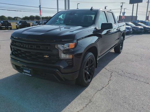 Used 2023 Chevrolet Silverado 1500 Custom RWD image 4