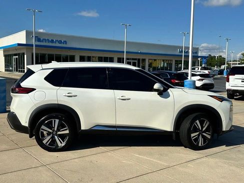 Used 2023 Nissan Rogue SL w/ SL Premium Package AWD/4WD image 5