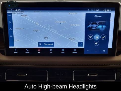 Used 2022 Lincoln Nautilus Reserve AWD/4WD image 23