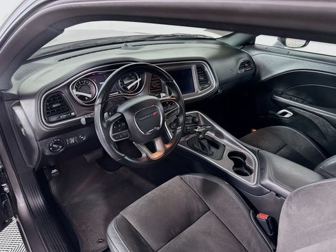 Used 2022 Dodge Challenger R/T Scat Pack w/ Plus Package RWD image 9