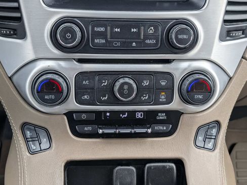 Used 2020 GMC Yukon XL SLT image 31