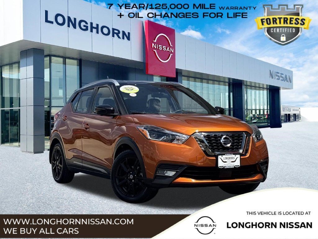 Used 2020 Nissan Kicks SR w/ SR Premium Package FWD image 1