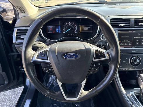 Used 2014 Ford Fusion Titanium image 29