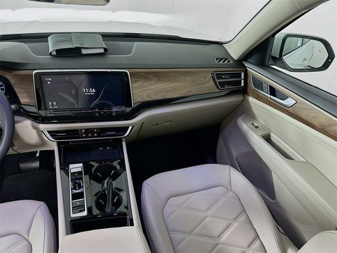 New 2026 Volkswagen Atlas SE image 20