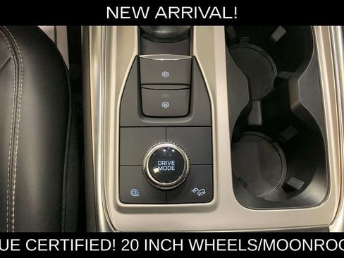 Certified 2022 Ford Explorer XLT w/ Equipment Group 202A AWD/4WD image 44