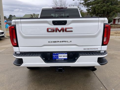 Used 2022 GMC Sierra 2500 Denali image 7
