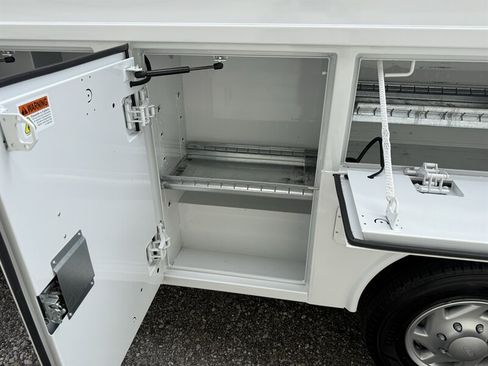 Used 2023 Ford E-350 and Econoline 350 Super Duty w/ Power Windows & Locks Group RWD image 32