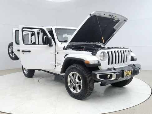 Used 2023 Jeep Wrangler Sahara image 9