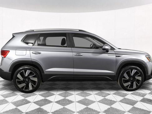 Certified 2024 Volkswagen Taos SEL image 16