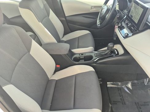 Used 2024 Toyota Corolla LE image 15