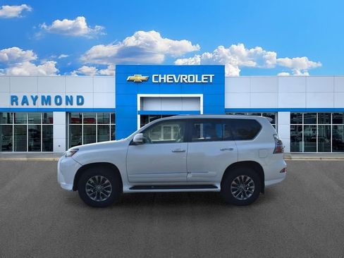 Used 2016 Lexus GX 460 Luxury AWD/4WD image 6