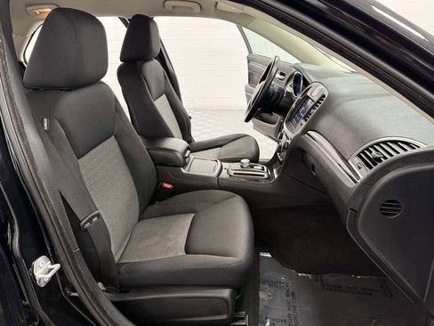 Used 2019 Chrysler 300 Touring w/ Sport Appearance Package image 14