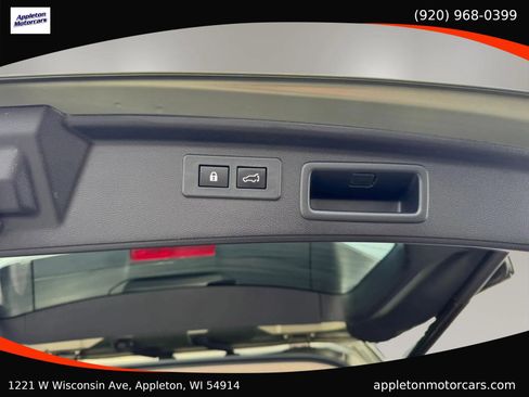 Used 2020 Subaru Forester Limited w/ Popular Package #3 AWD/4WD image 6