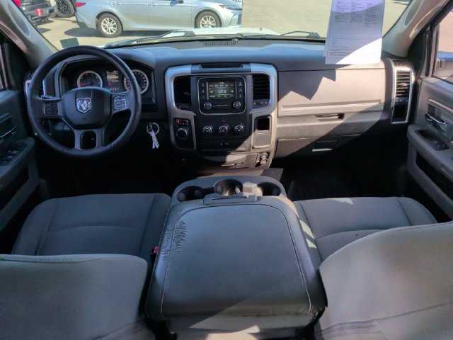 Used 2019 RAM 1500 Classic SLT RWD image 32