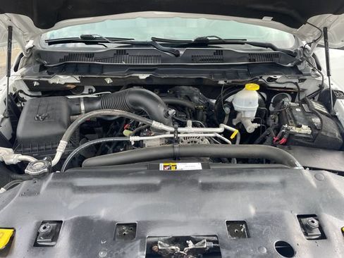Used 2021 RAM 1500 Classic SLT w/ Trailer Tow Group AWD/4WD image 32