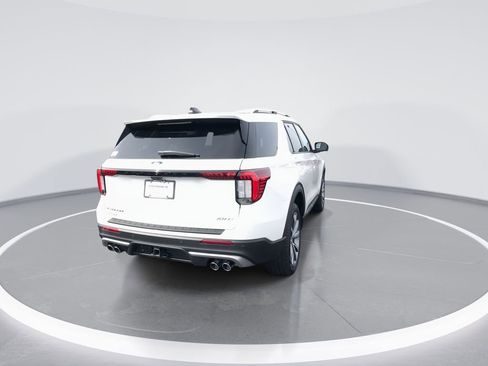 Used 2025 Ford Explorer Platinum w/ Ultimate Package AWD/4WD image 8