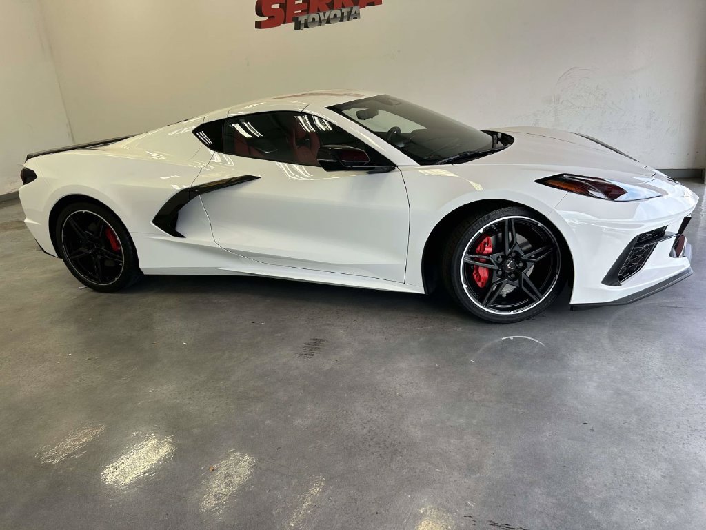 Used 2024 Chevrolet Corvette Stingray Preferred Cpe w/ 2LT RWD image 2