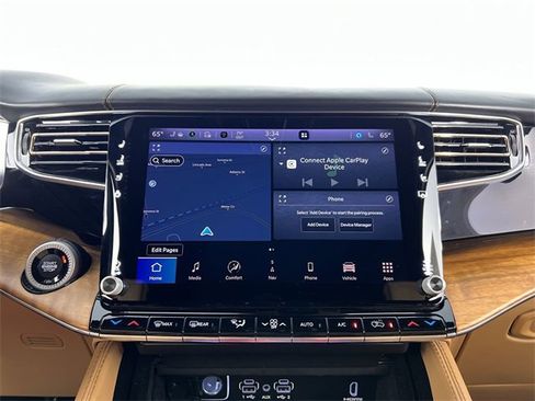 Used 2022 Jeep Grand Wagoneer Series III w/ Flexible Seating Group image 13