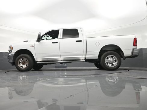 Used 2024 RAM 2500 Tradesman w/ Chrome Appearance Group AWD/4WD image 25