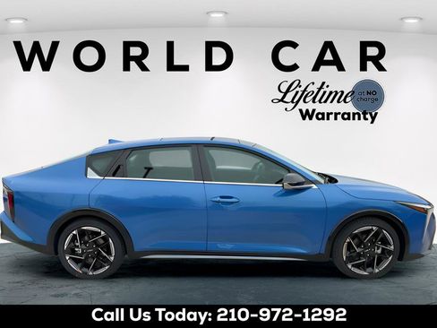 New 2025 Kia K4 GT-Line Turbo w/ GT-Line Sunroof Package FWD image 8