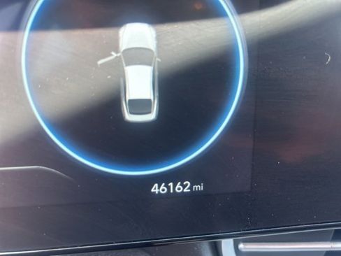 Used 2023 Hyundai Elantra Limited image 14