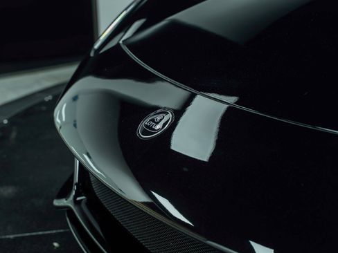 New 2025 Lotus Emira image 9