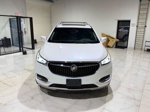 Used 2019 Buick Enclave Premium FWD image 2