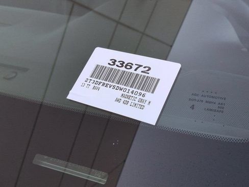 Used 2013 Toyota RAV4 Limited AWD/4WD image 18