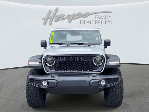 Used 2026 Jeep Wrangler Unlimited Sport AWD/4WD image 9