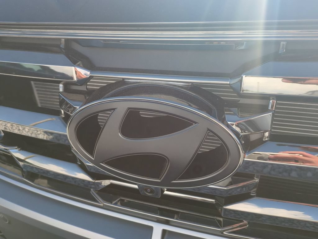 New 2026 Hyundai Tucson Limited w/ Tow & Go Package FWD image 13