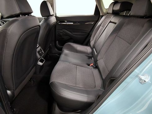 Certified 2025 Kia Seltos S AWD/4WD image 15