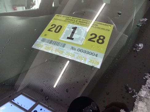 Used 2021 Cadillac XT5 Premium Luxury w/ LPO, Floor Liner Package image 27