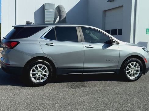 Used 2023 Chevrolet Equinox LT AWD/4WD image 9